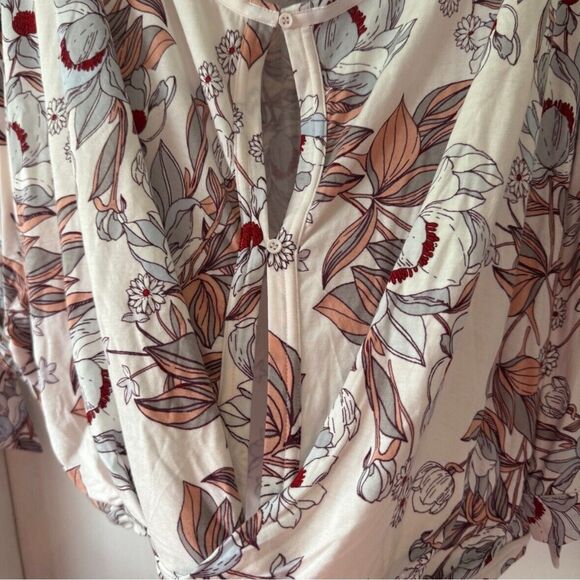 Free People Keepin On Top White Pink Floral Tie Sleeve Knit Blouse Boho Sz M - Picture 6 of 10